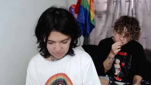 Snapshot of lannie_gonzales chatting on 12/28/24, 09:40 LANNIE online show from 12/28/24, 09:40