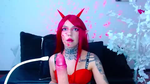 Snapshot of lannie_gonzales chatting on 09/14/25, 10:09 LANNIE online show from 09/14/25, 10:09