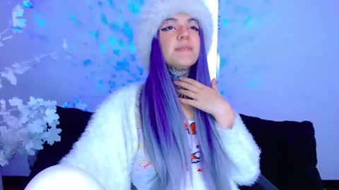 Snapshot of lannie_gonzales chatting on 10/05/25, 07:56 LANNIE online show from 10/05/25, 07:56