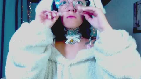 LANNIE   online show from 04/08/26, 12:49