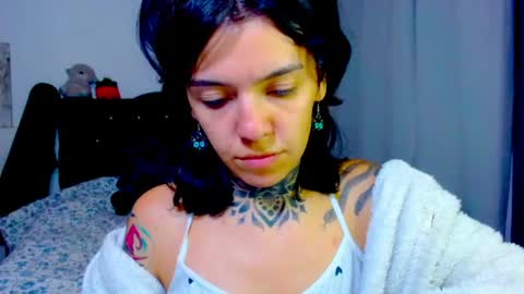 Snapshot of lannie_gonzales chatting on 06/02/26, 01:40 LANNIE online show from 06/02/26, 01:40