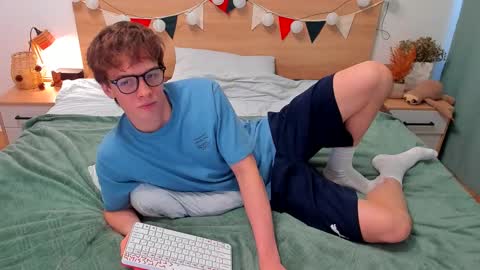 Fandi online show from 11/16/25, 09:59