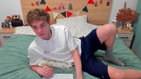 Fandi online show from 01/16/26, 02:43