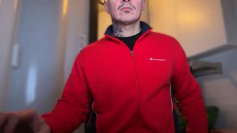 Snapshot of lanzarote6 chatting on 02/21/25, 11:01 BDSM online show from 02/21/25, 11:01