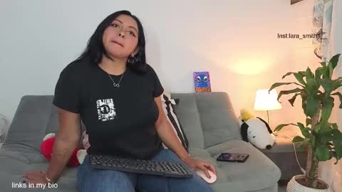 Lara  online show from 02/19/26, 01:12