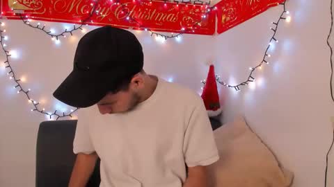 Snapshot of lara_and_danny chatting on 11/19/25, 03:01 Lara and Danny online show from 11/19/25, 03:01