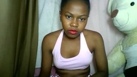 lara_belle online show from 05/05/26, 05:37