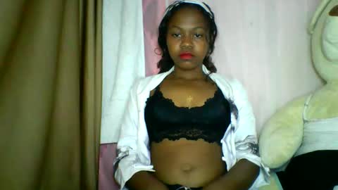 lara_belle online show from 05/08/26, 09:42