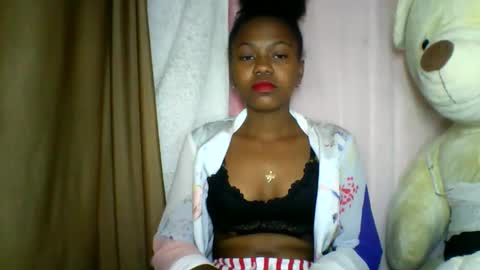 lara_belle online show from 05/17/26, 12:19