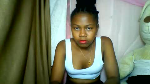 lara_belle online show from 05/20/26, 02:34