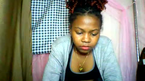 lara_belle online show from 06/11/26, 02:53