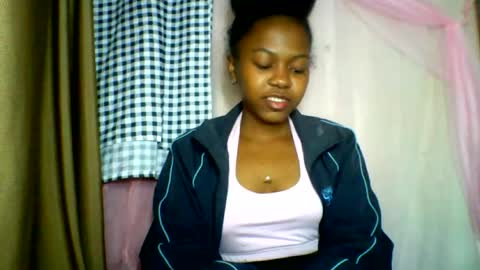 lara_belle online show from 06/14/26, 05:59