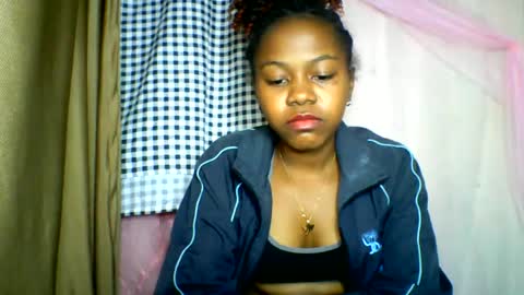 lara_belle online show from 06/18/26, 10:36