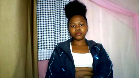 lara_belle online show from 06/20/26, 12:52