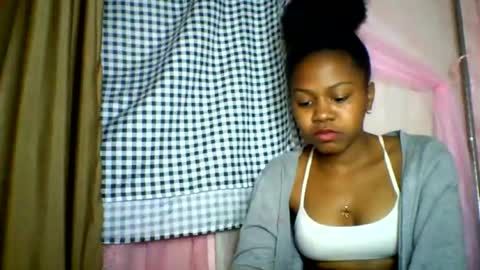lara_belle online show from 06/29/26, 10:15