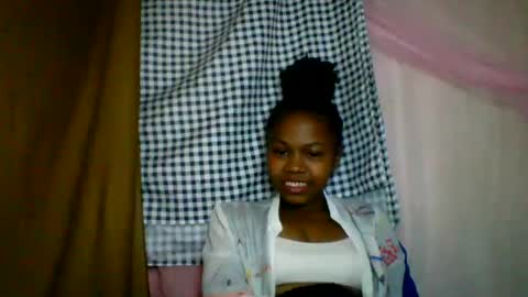lara_belle online show from 07/14/26, 10:21