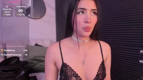 Snapshot of lara_madisson chatting on 01/22/25, 10:40 Lara Madisson online show from 01/22/25, 10:40