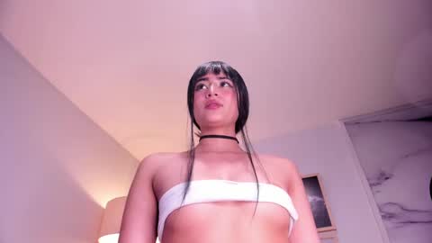 Snapshot of lara_madisson chatting on 03/08/25, 07:38 Lara Madisson online show from 03/08/25, 07:38