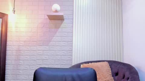      700  200   online show from 01/26/25, 03:14