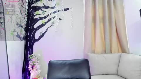      700  200   online show from 10/04/25, 08:07