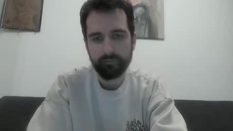 laraaan online show from 11/09/25, 03:43