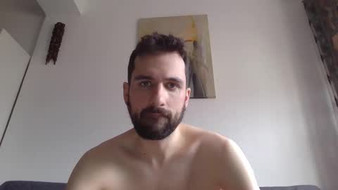 laraaan online show from 12/19/25, 10:11