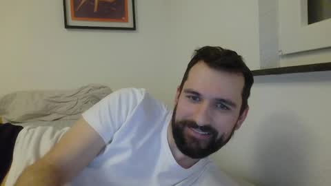 laraaan online show from 03/26/26, 08:58