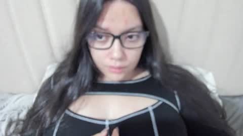 lara online show from 02/12/25, 04:54