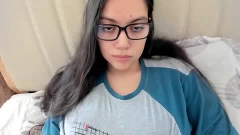 lara online show from 03/08/26, 02:54