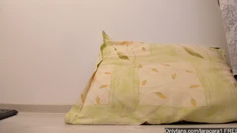 Snapshot of laracara chatting on 02/09/25, 09:05 Lara online show from 02/09/25, 09:05