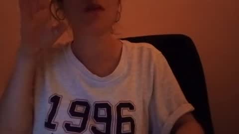 larafox22 online show from 04/17/26, 05:43