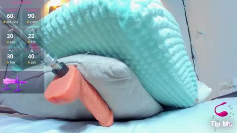 REINA  online show from 11/11/25, 11:32