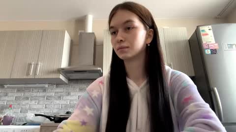 lara online show from 03/05/26, 08:32