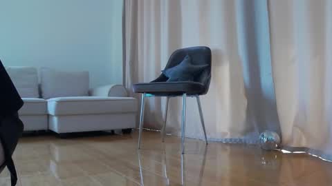 LaraKanes online show from 02/02/26, 10:47