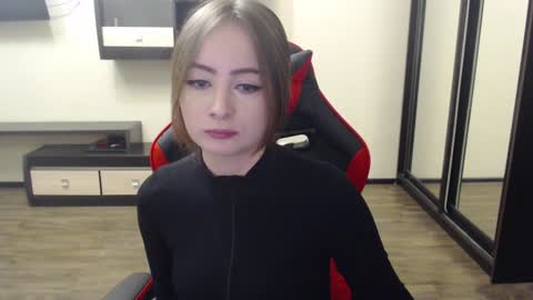 Snapshot of laralianna chatting on 01/04/25, 05:58 Laralianna online show from 01/04/25, 05:58