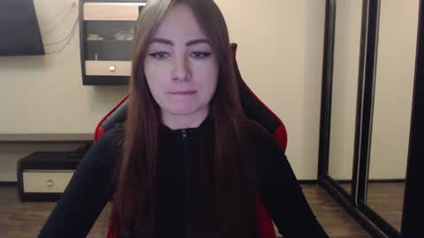 Snapshot of laralianna chatting on 01/06/25, 10:37 Laralianna online show from 01/06/25, 10:37