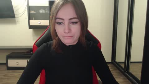 Snapshot of laralianna chatting on 01/10/25, 11:18 Laralianna online show from 01/10/25, 11:18