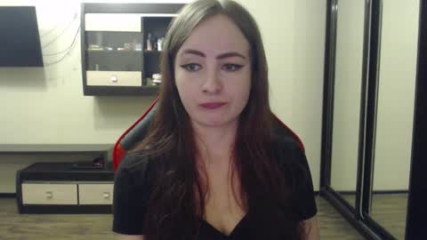 Snapshot of laralianna chatting on 02/24/25, 04:36 Laralianna online show from 02/24/25, 04:36