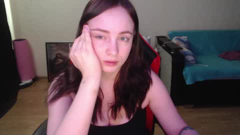 Laralianna online show from 04/02/26, 11:52