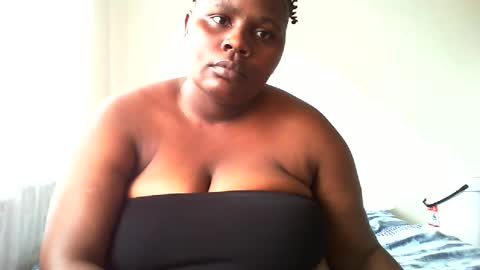 Snapshot of laralovex chatting on 01/17/25, 06:57 laralovex online show from 01/17/25, 06:57