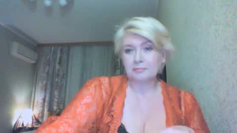 laramrs online show from 03/12/26, 04:57