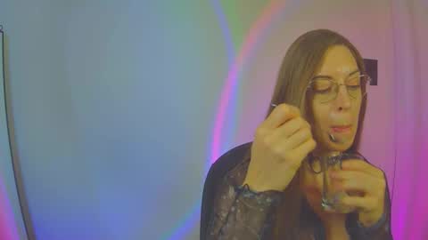 Snapshot of larawintersxxx chatting on 11/05/25, 01:16 larawintersxxx online show from 11/05/25, 01:16