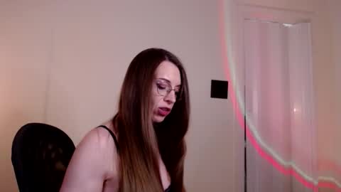 larawintersxxx online show from 05/30/26, 08:50