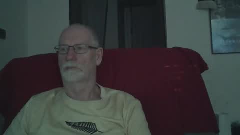 Larbie online show from 03/09/25, 07:56