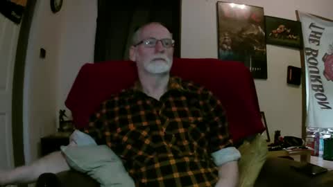 Larbie online show from 10/25/25, 02:30