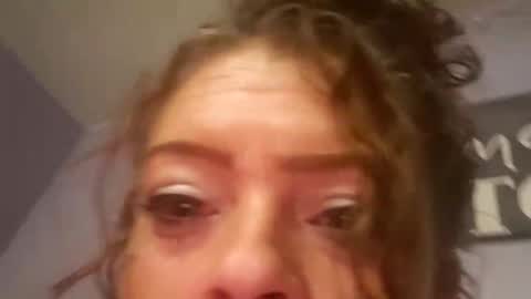 Snapshot of lareina1218 chatting on 10/25/25, 05:15 LaReina212418 online show from 10/25/25, 05:15