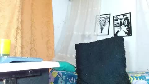 Snapshot of largo_eddy chatting on 03/04/25, 10:35 Largo eddy online show from 03/04/25, 10:35