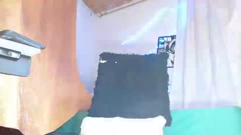 Snapshot of largo_eddy chatting on 09/10/25, 03:56 Largo eddy online show from 09/10/25, 03:56