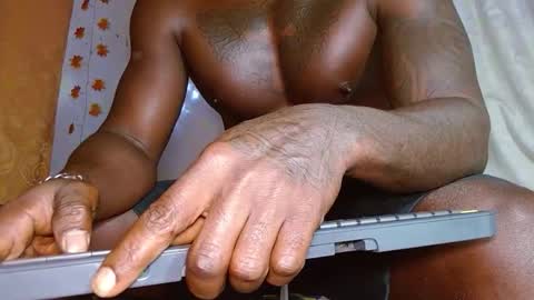 Snapshot of largo_eddy chatting on 01/07/26, 06:49 Largo eddy online show from 01/07/26, 06:49