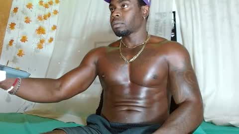 Snapshot of largo_eddy chatting on 02/02/26, 09:41 Largo eddy online show from 02/02/26, 09:41